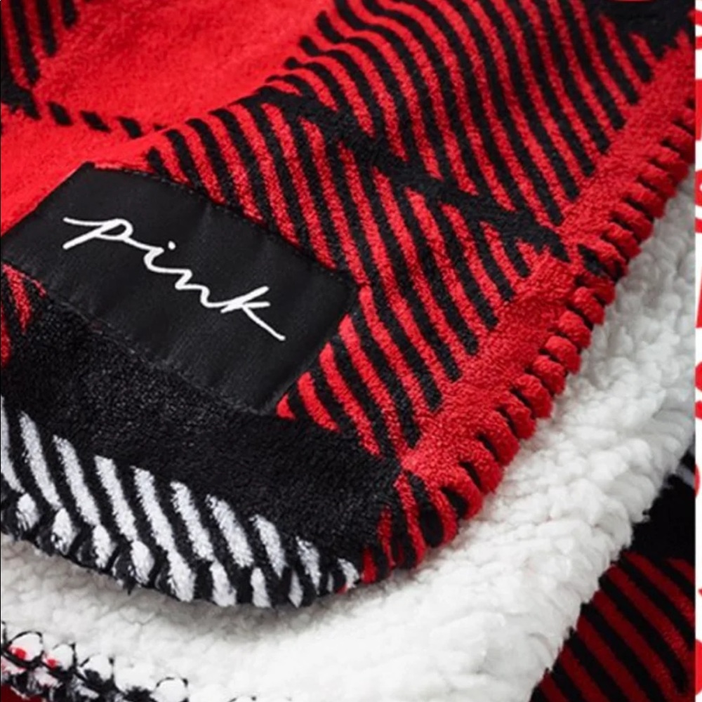Pink/Victoria’s Secret Sherpa Blanket
